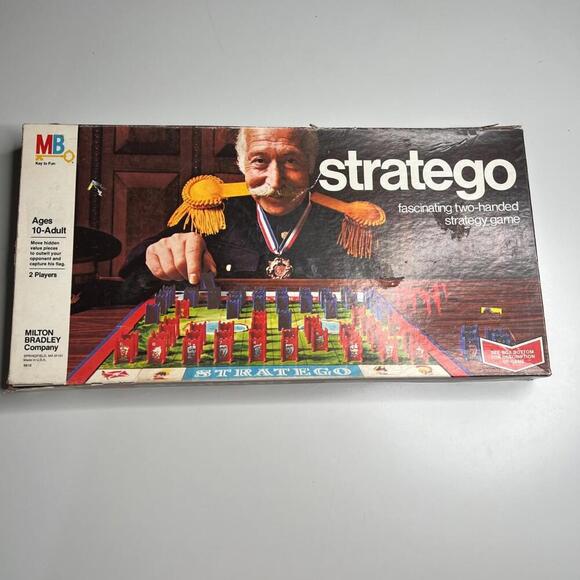 Vintage Stratego Board Game 1975 Milton Bradley Key to Fun Made in USA Complete - Picture 1 of 5